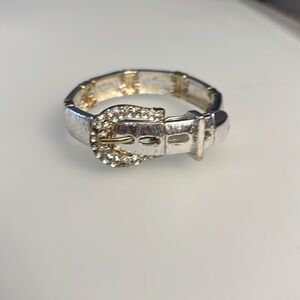 2 tone Gold/Silver Stretch bracelet.